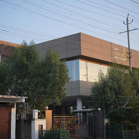 Jaanki Farms & Resorts Jorhāt Exterior photo