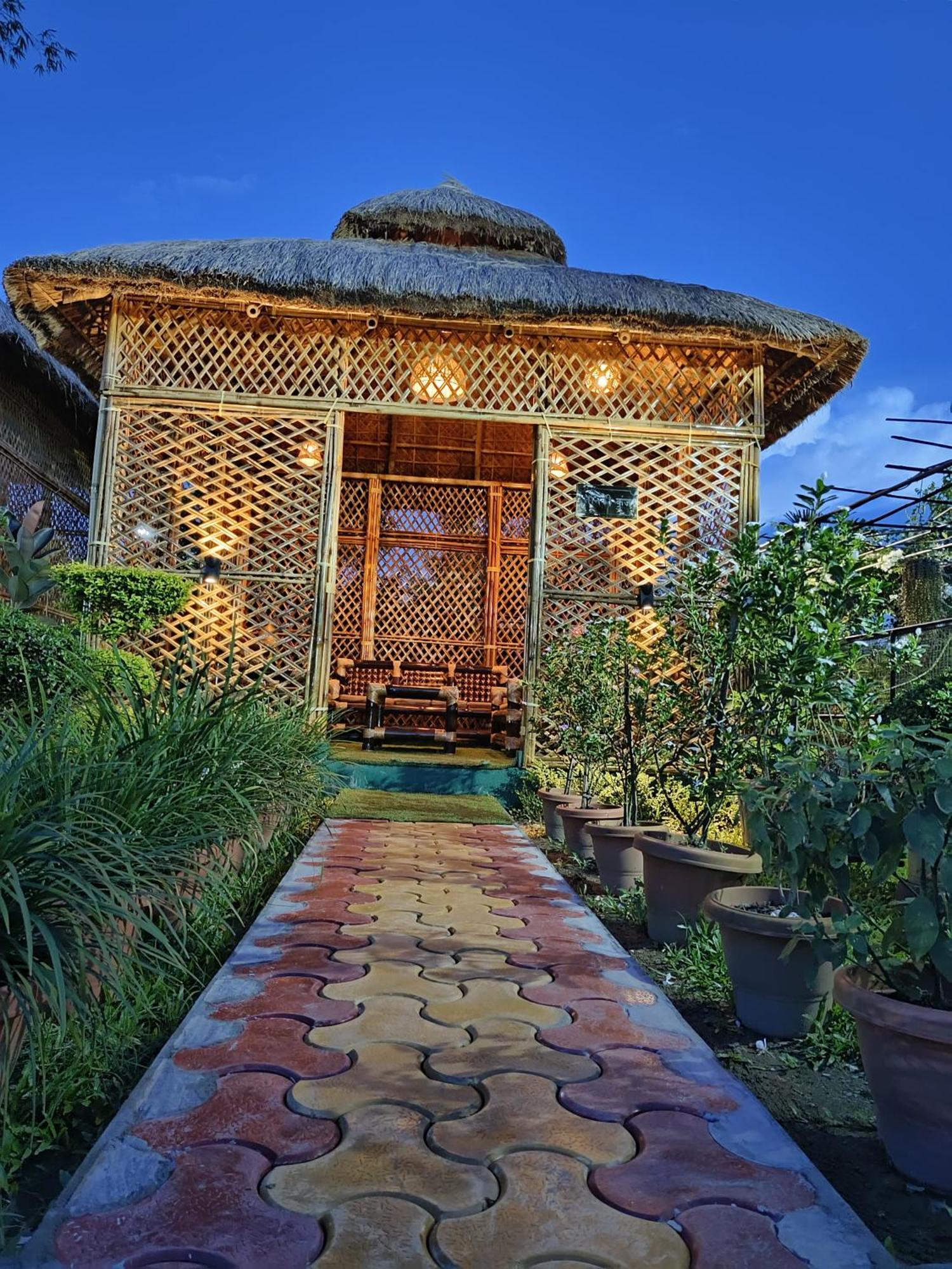 Jaanki Farms & Resorts Jorhāt Exterior photo