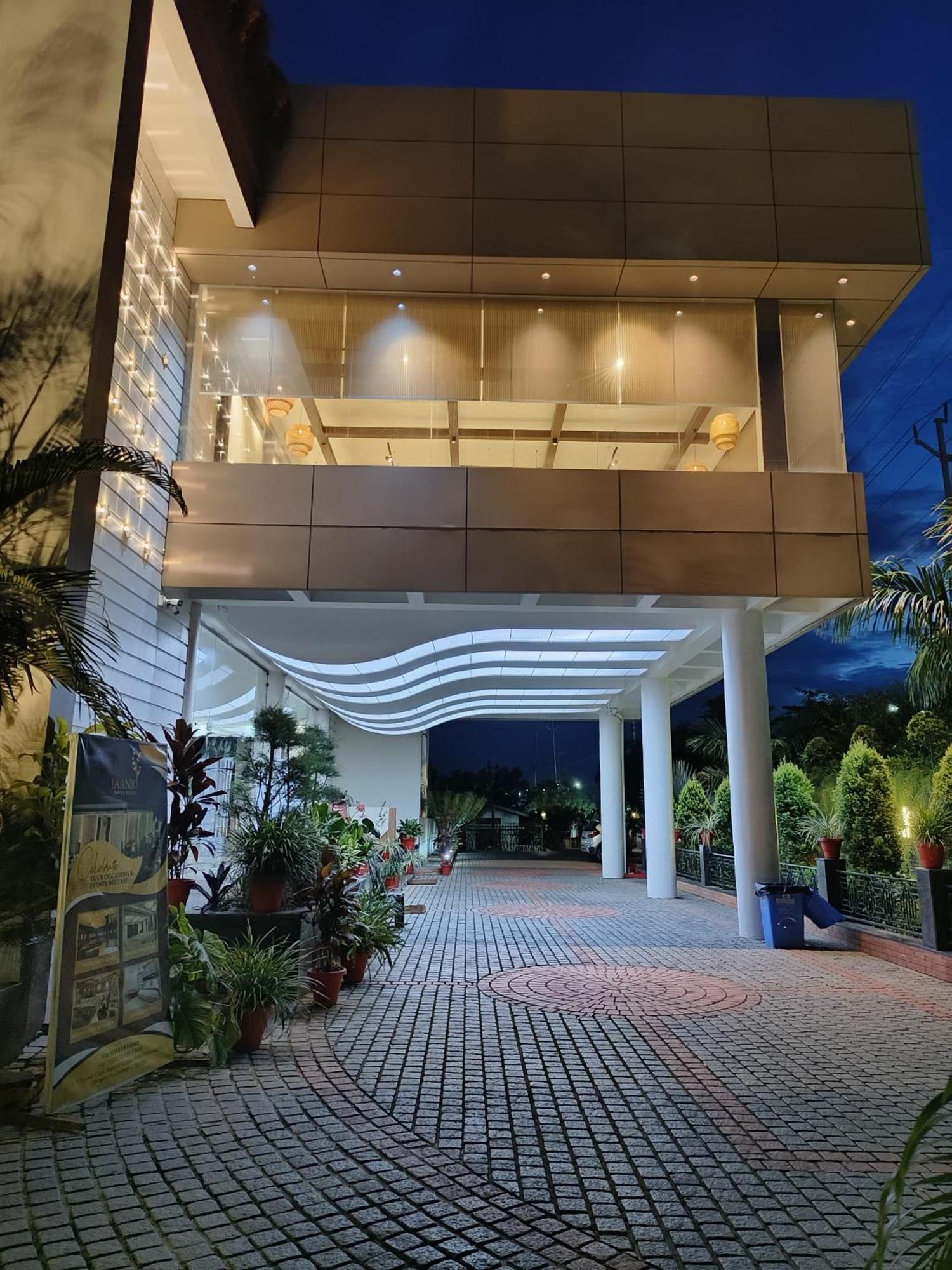 Jaanki Farms & Resorts Jorhāt Exterior photo